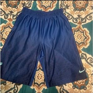 Men’s Nike Dri-fit shorts Sz Medium